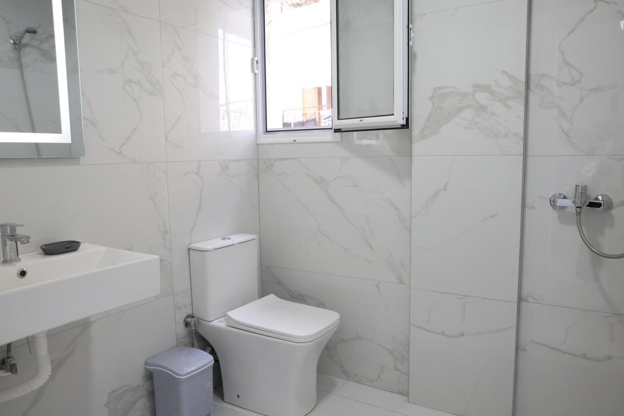 Ida Apartments Sarande Exterior photo